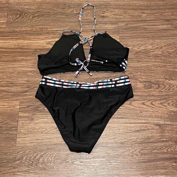 Black and Multicolor Striped Women's Swim Set 2 Piece Halter Neckline Size XL - Picture 12 of 14